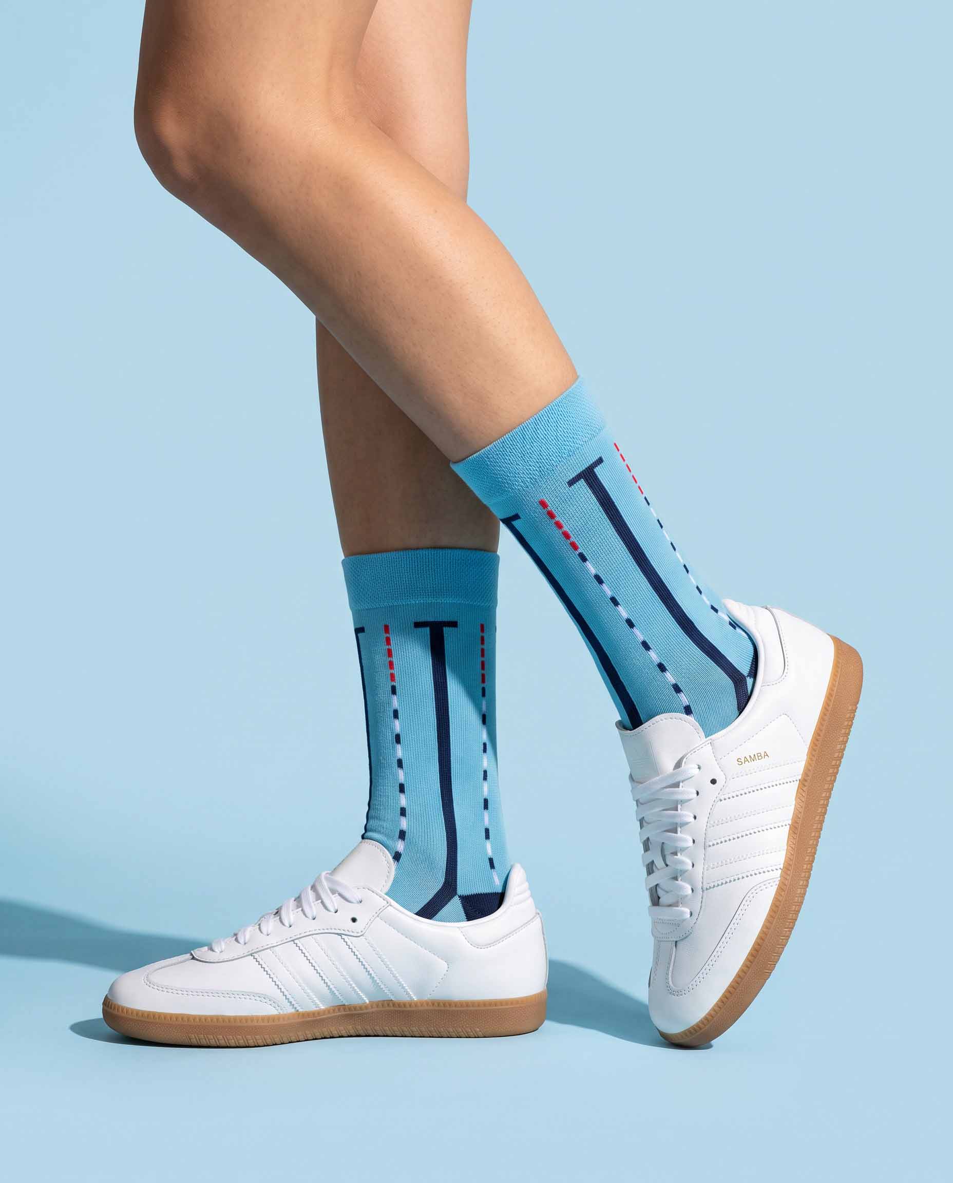 Die Swimfreaks MASTERS Box | mit Masters-Shirt, - Hoodie und Swim Lane Socken